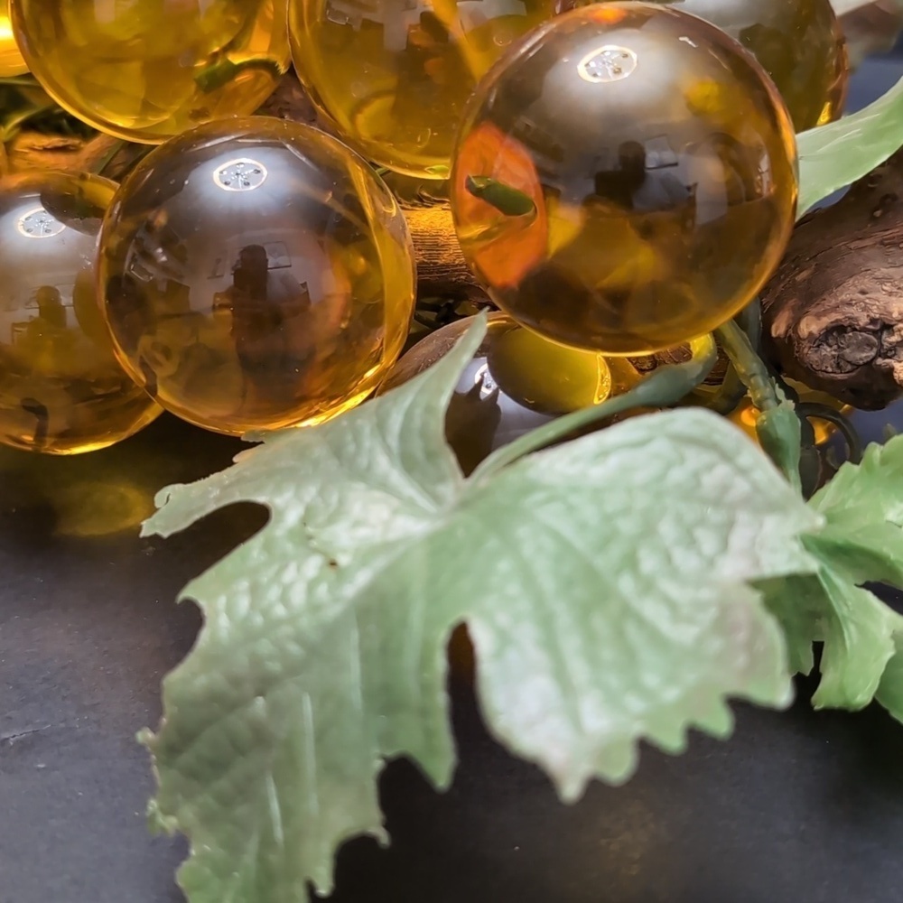 VGT,Mid Century Modern Yellow Lucite Grape Cluster On The Vine. - Picture 5 of 7